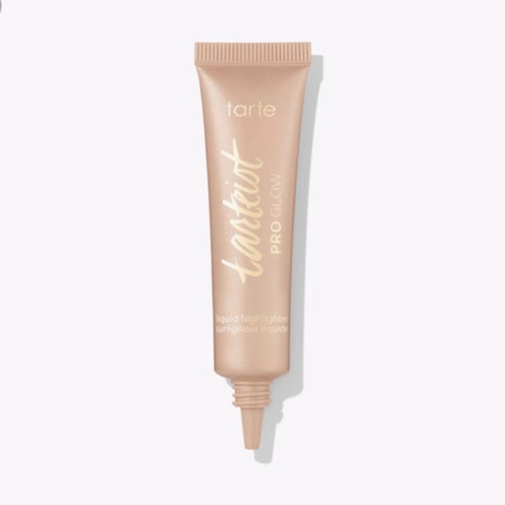 Tarte glam glow liquid highlighter in exposed. NEW